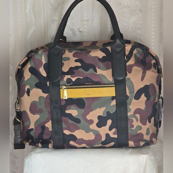 J.W. Hulme Chelsea Camouflage Travel Bag with Pouch and Adjustable Strap New - Picture 6 of 12
